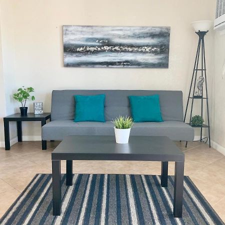 Hollywood Beach Apartments - Walk To The Beach Extérieur photo