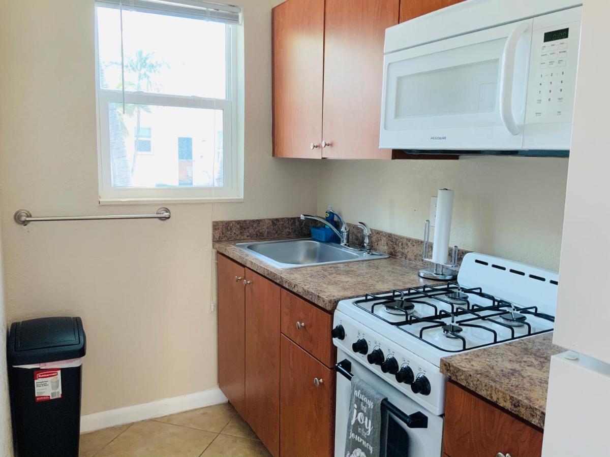 Hollywood Beach Apartments - Walk To The Beach Extérieur photo